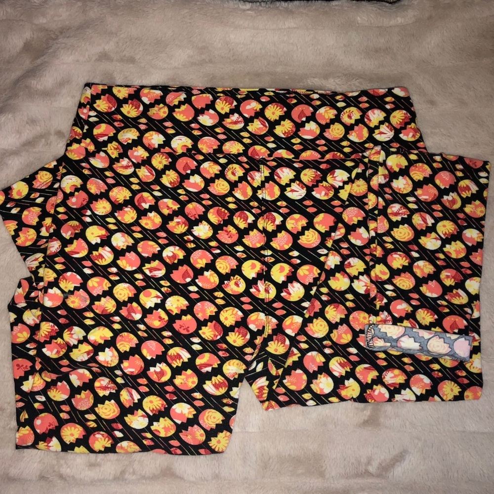 Lularoe TC Tulip leggings